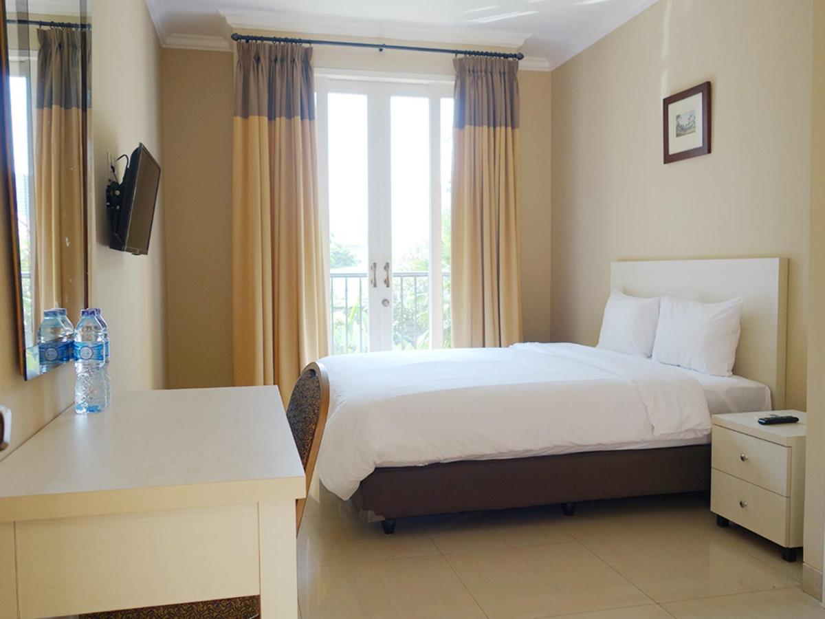 Saffron Suites Syariah Jakarta Exterior photo